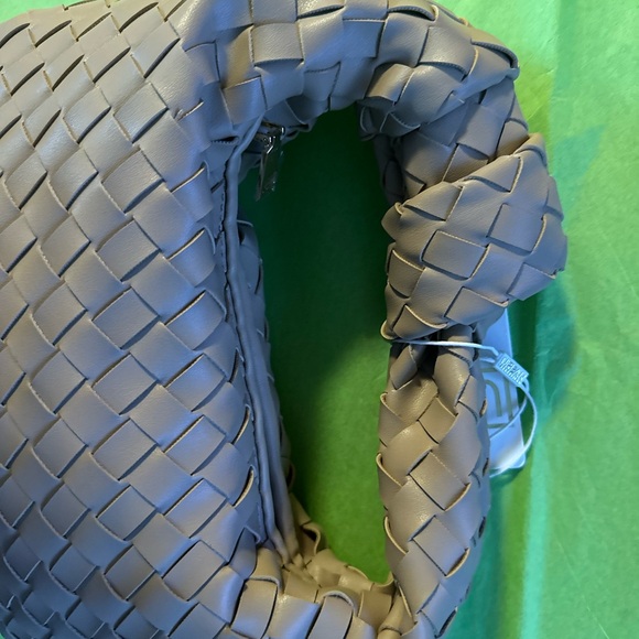 Urban Expressions Taupe Woven Bag - Picture 5 of 10